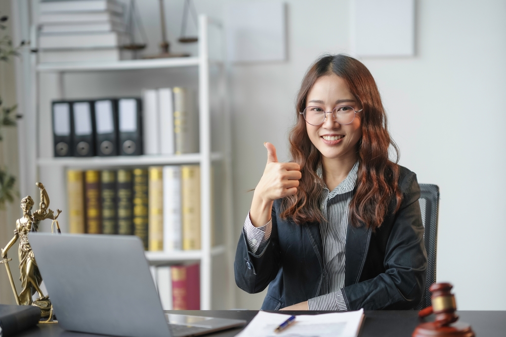 Online-expenses-software-peak-claims-season